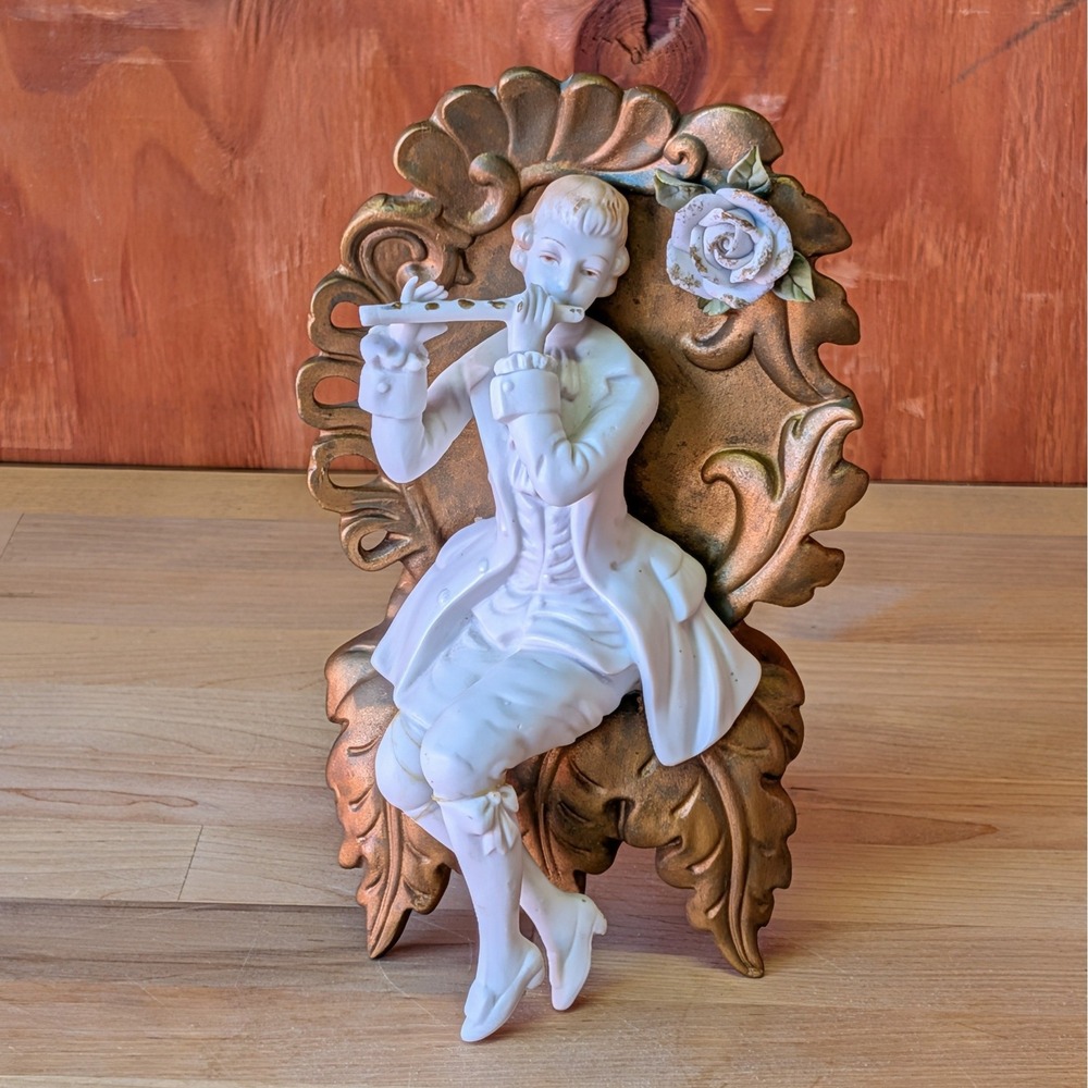 Vintage Italy Ceramic Flute Player Wall Pocket Bud Vase Gold White Rococo